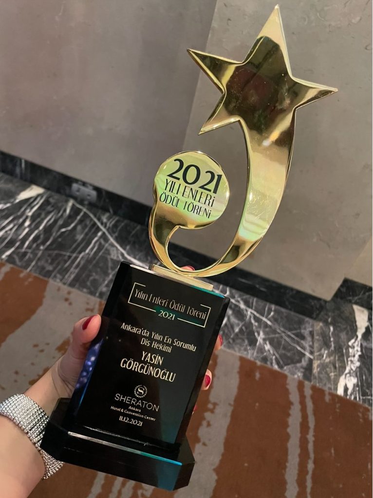 Ankara En İyi Diş Hekimi ödülü Yasin Görgünoğlu